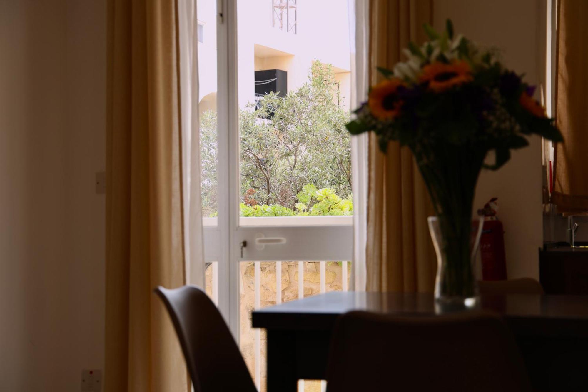 Spinola Apartment San Ġiljan Buitenkant foto